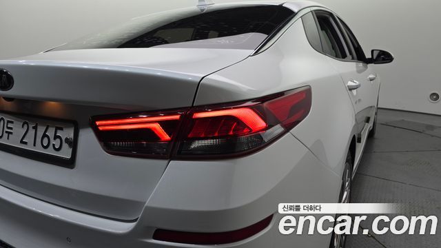 Kia K5 (II) 2.0 Prestige 2019 — фото 23