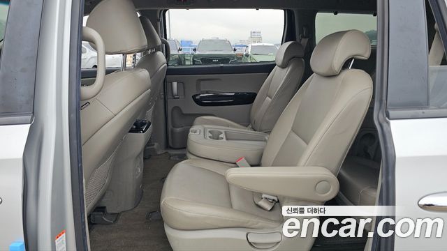 Kia Carnival 11-Seater Prestige 2019 — фото 7
