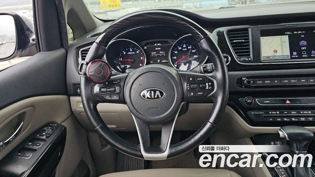 Kia Carnival 11-Seater Prestige 2019 — фото 15