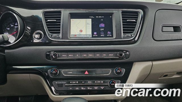 Kia Carnival 11-Seater Prestige 2019 — фото 17