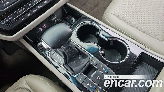 Kia Carnival 11-Seater Prestige 2019 — фото 21
