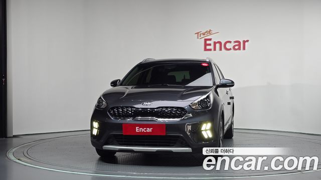 Kia Niro 1.6 HEV Luxury 2020 — фото 3