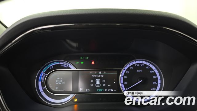 Kia Niro 1.6 HEV Luxury 2020 — фото 8