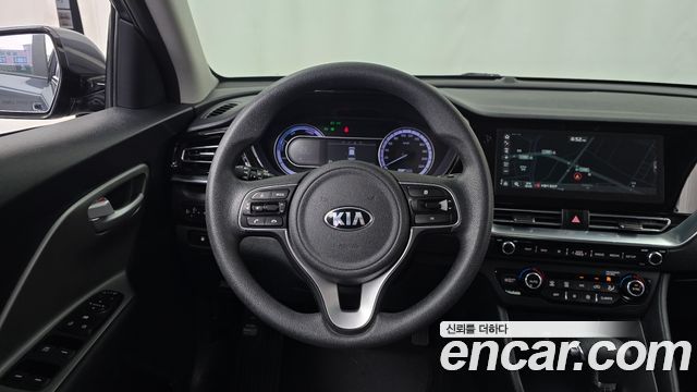 Kia Niro 1.6 HEV Luxury 2020 — фото 14