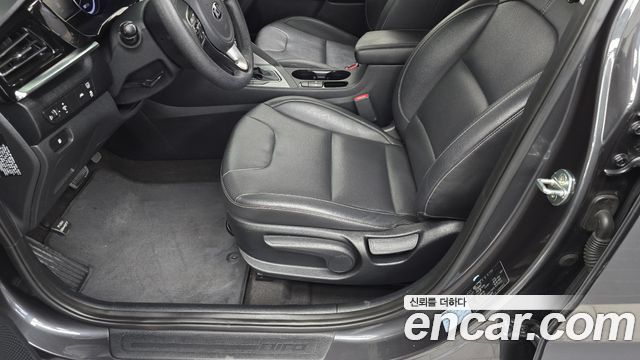 Kia Niro 1.6 HEV Luxury 2020 — фото 17