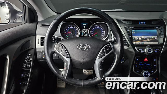 Hyundai Avante 1.6 GDi 10 Million Limited Standard 2016 — фото 14