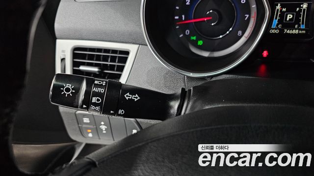 Hyundai Avante 1.6 GDi 10 Million Limited Standard 2016 — фото 30