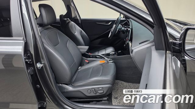 Kia Niro EV Earth 2024 — фото 11