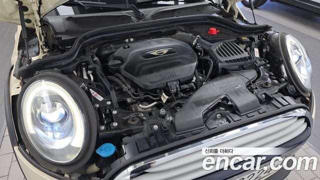 MINI Cooper D 5Door Mid 3rd 2015 — фото 6