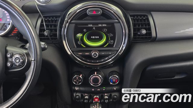 MINI Cooper D 5Door Mid 3rd 2015 — фото 12