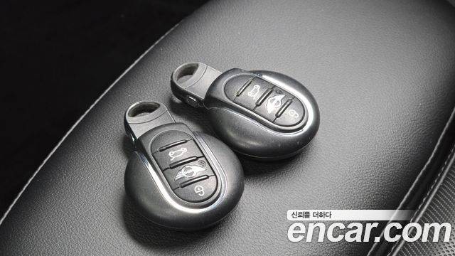 MINI Cooper D 5Door Mid 3rd 2015 — фото 15