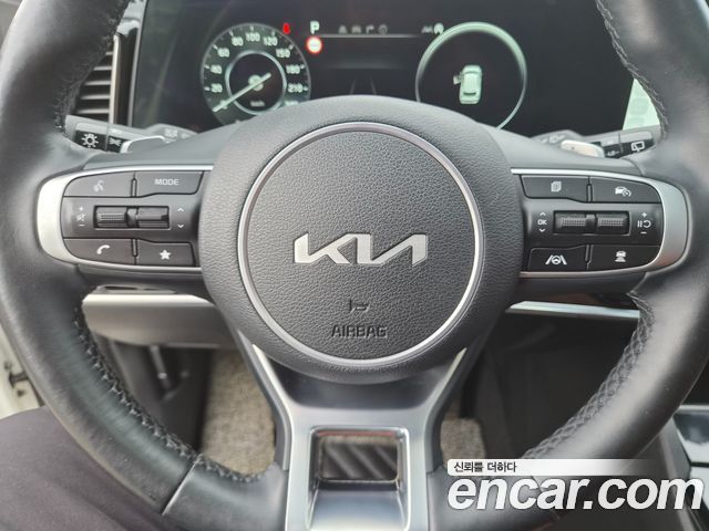 Kia Sportage (V) Diesel 2.0 2WD Nobleless 2024 — фото 9
