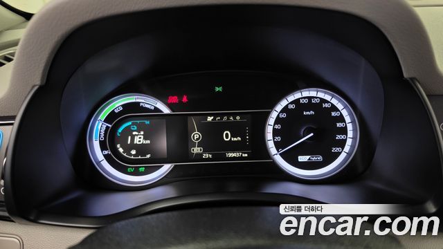 Kia Niro Noblesse 2017 — фото 8