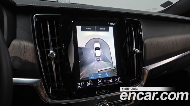 Volvo S90 B6 AWD Inscription 2021 — фото 15