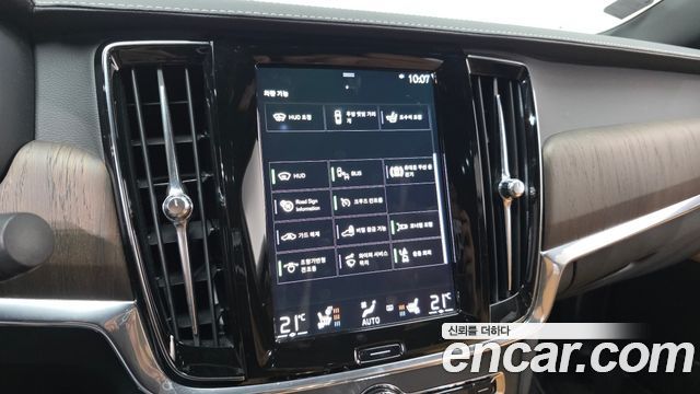 Volvo S90 B6 AWD Inscription 2021 — фото 16