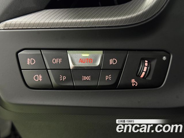 BMW 1 Series (F40) 120i M Sports 2024 — фото 15