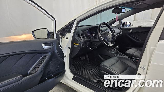 Kia K3 Diesel Luxury 2015 — фото 10