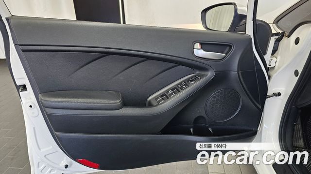 Kia K3 Diesel Luxury 2015 — фото 30