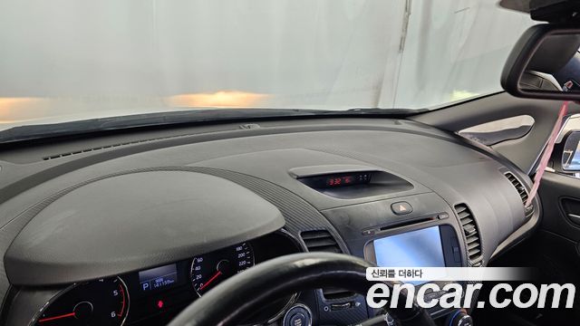 Kia K3 Diesel Luxury 2015 — фото 36
