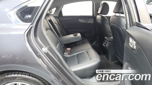Kia K3 Prestige 2019 — фото 11