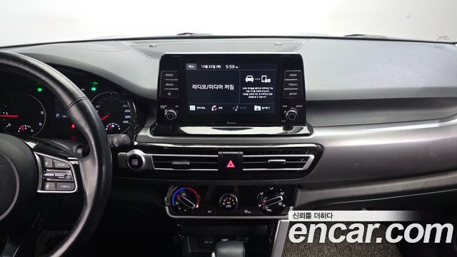 Kia Seltos Diesel 1.6 2WD Prestige 2020 — фото 14