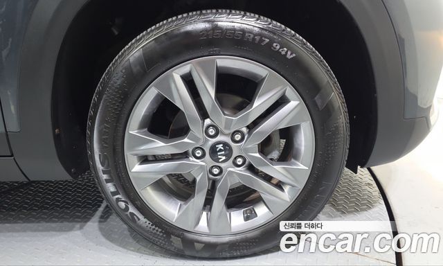 Kia Seltos Diesel 1.6 2WD Prestige 2020 — фото 21