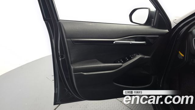 Kia Seltos Diesel 1.6 2WD Prestige 2020 — фото 24