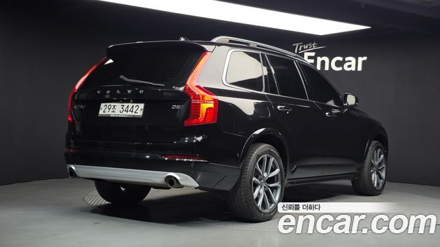 Volvo XC90 (II) D5 Momentum 2017 — фото 2
