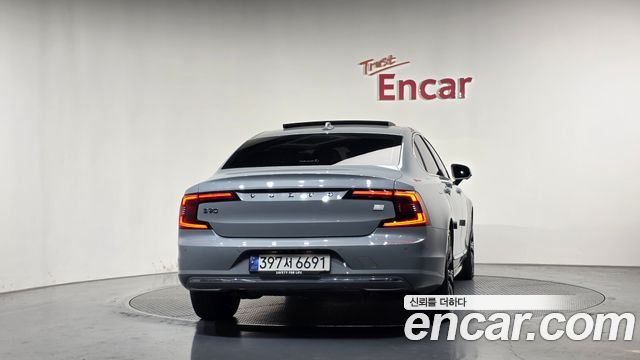 Volvo S90 T8 AWD Ultimate Bright 2024 — фото 4