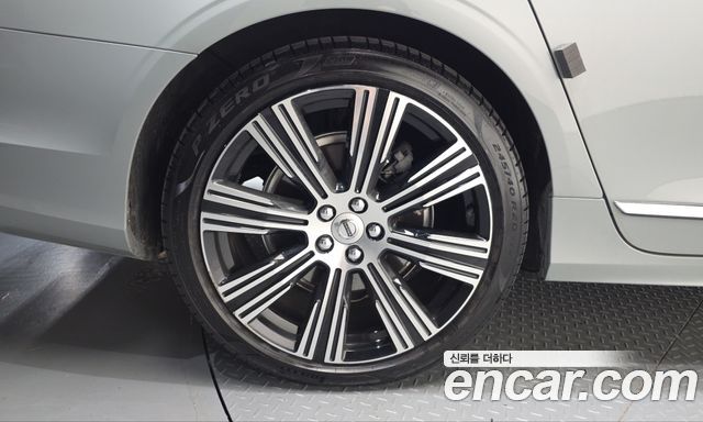 Volvo S90 T8 AWD Ultimate Bright 2024 — фото 5