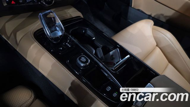 Volvo S90 T8 AWD Ultimate Bright 2024 — фото 9