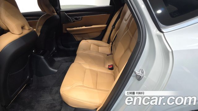 Volvo S90 T8 AWD Ultimate Bright 2024 — фото 11