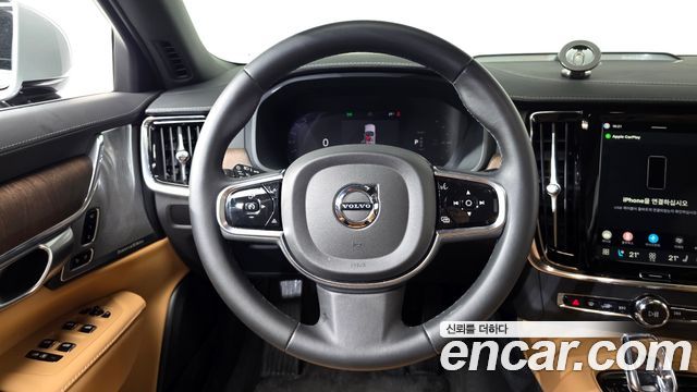 Volvo S90 T8 AWD Ultimate Bright 2024 — фото 14