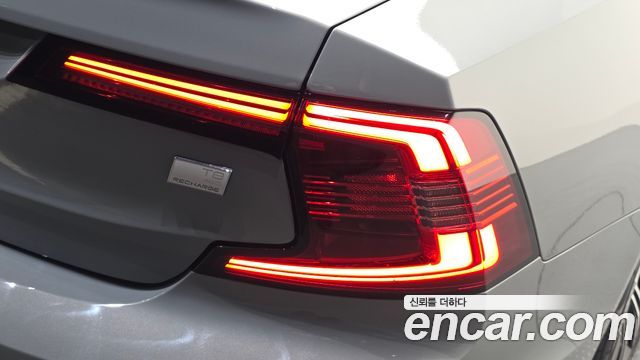 Volvo S90 T8 AWD Ultimate Bright 2024 — фото 23