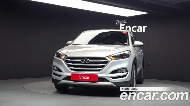 Hyundai Tucson Diesel 2.0 2WD Style 2017 — фото 3