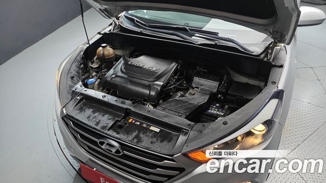 Hyundai Tucson Diesel 2.0 2WD Style 2017 — фото 6