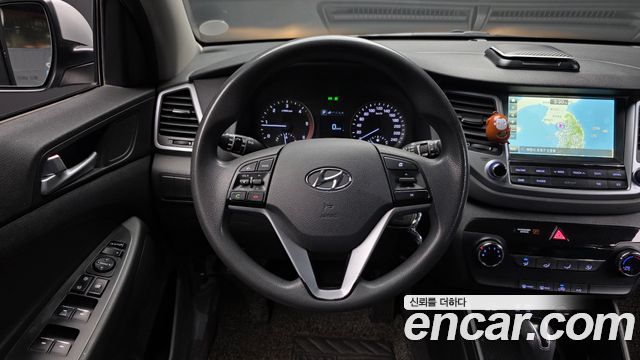 Hyundai Tucson Diesel 2.0 2WD Style 2017 — фото 13