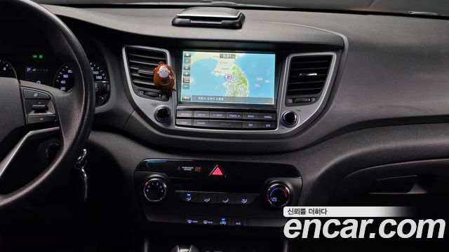 Hyundai Tucson Diesel 2.0 2WD Style 2017 — фото 14