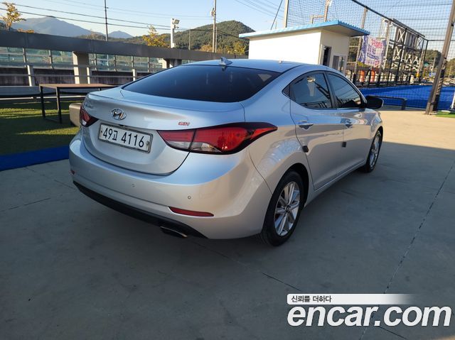 Hyundai Avante 1.6 GDi Modern Standard 2015 — фото 3