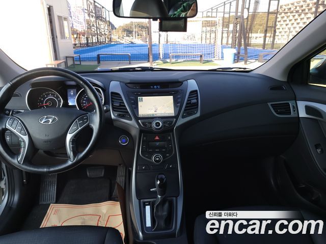 Hyundai Avante 1.6 GDi Modern Standard 2015 — фото 6