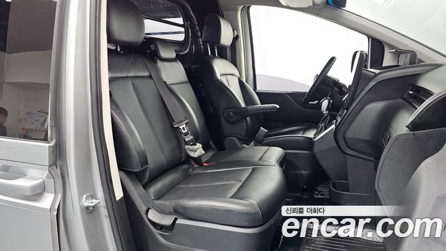 Hyundai Staria Cargo 3-Seater Modern 2022 — фото 11