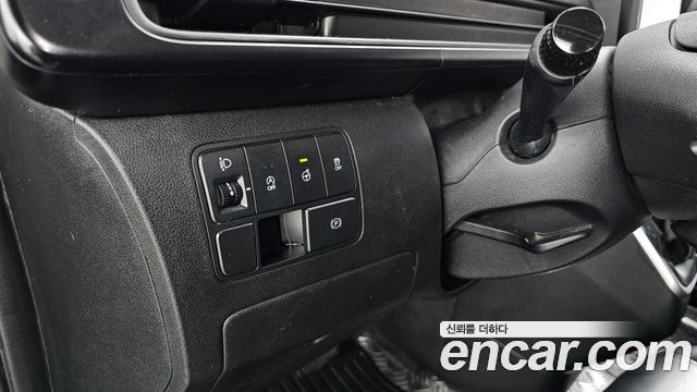 Hyundai Staria Cargo 3-Seater Modern 2022 — фото 13