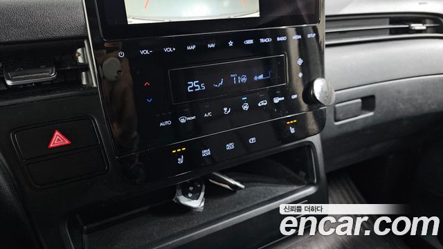 Hyundai Staria Cargo 3-Seater Modern 2022 — фото 17