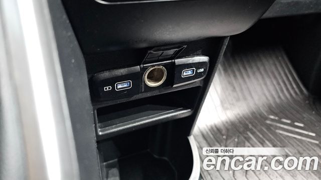 Hyundai Staria Cargo 3-Seater Modern 2022 — фото 18