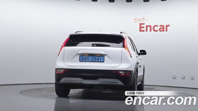 Kia Niro EV Air 2023 — фото 4
