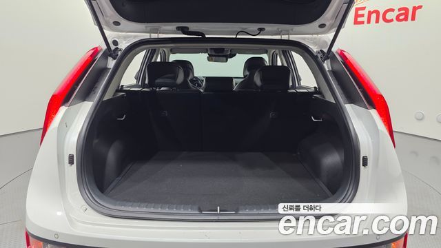 Kia Niro EV Air 2023 — фото 16