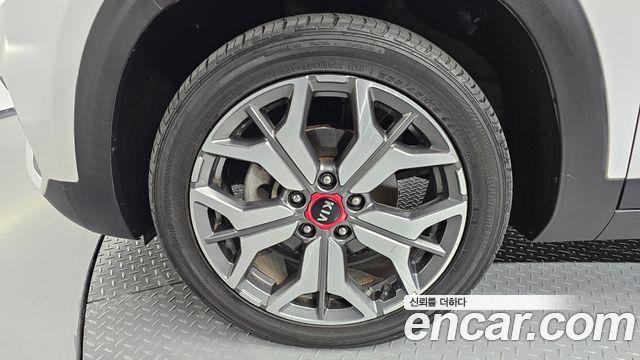Kia Seltos Diesel 1.6 2WD Noblesse 2020 — фото 5