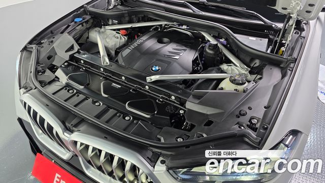 BMW X6 (G06) xDrive40i M Sport 2024 — фото 6