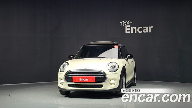MINI Cooper D Standard 3rd 2018 — фото 3