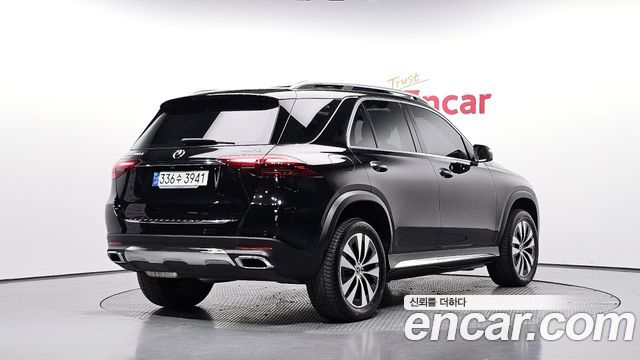 Mercedes-Benz GLE-Class (W167) GLE300d 4MATIC 2024 — фото 2
